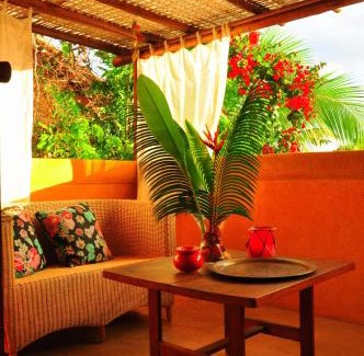 Historic Center House | 4-Star Oceanfront Guest House Villa 2 Santos - Rated 10/10