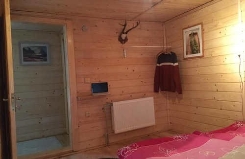 Transcarpathia Apartment | Top-Rated Guest House VIP ALEX with Hot Tub & Breakfast