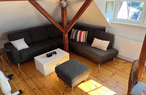 Kloster Lehnin House | Top-Rated Guest House 'Westfälischer Hof - Loft' with Garden