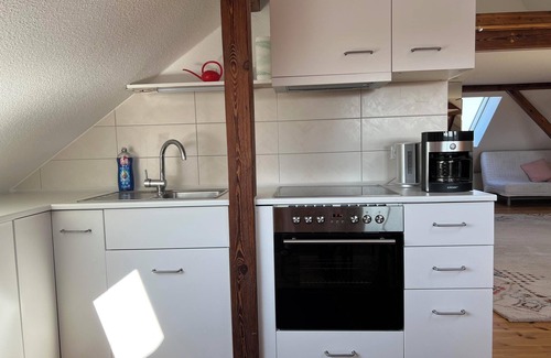 Kloster Lehnin House | Top-Rated Guest House 'Westfälischer Hof - Loft' with Garden