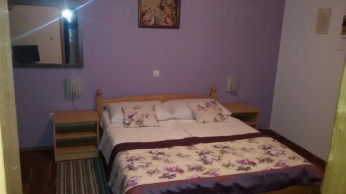 Mukinje House | Cozy Guest House Wolf: Pet & Child Friendly Retreat