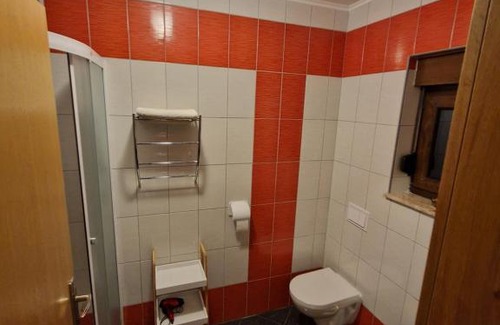 Mukinje House | Top-Rated Guest House Wolf II with Hot Tub & Family-Friendly Amenities