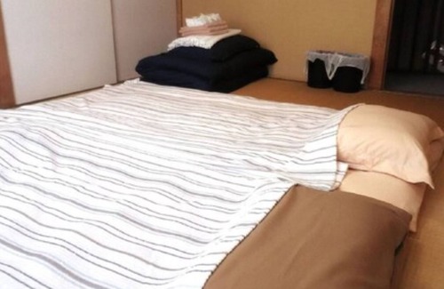 Date House | Cozy Guest House Yamada: Family-Friendly with Dining Options
