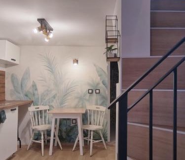 Trakata House | Welcoming Guest House Yanita: Pool and Hot Tub Retreat