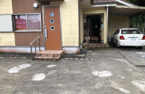 Amami House | Cozy Stay at Guest in Shallman with Oceanfront Views