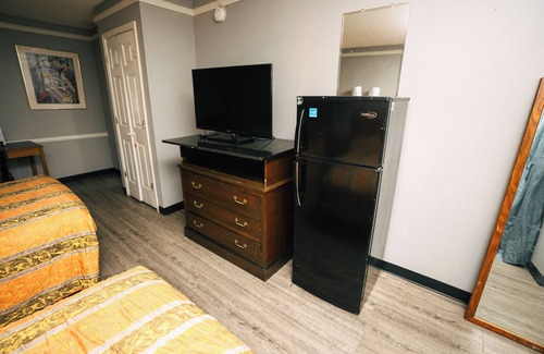 Peachtree Corners Hotel | Welcoming Guest Inn & Suites: Pool, Spa, and Family Fun