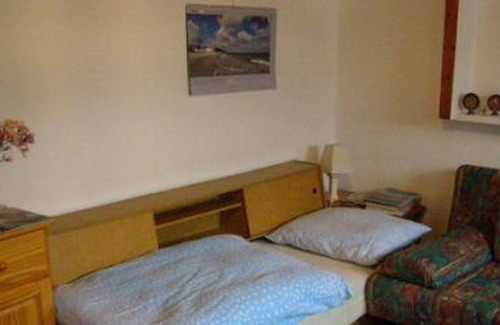 Schwerin Apartment | Guest room family Rieck - double room, shower, toilet