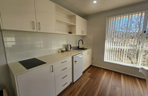 Jerangle Apartment | Top-Rated Guest Suite Bredbo with Family-Friendly Amenities
