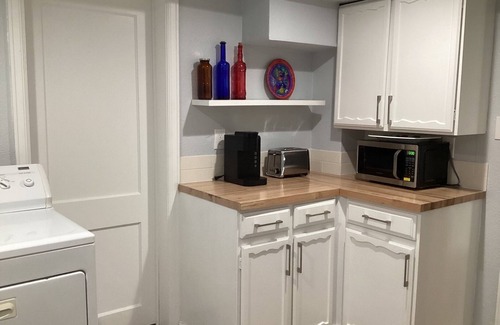 Lafayette Apartment | Top-Rated Guest Suite with Kitchen in Lafayette, Colorado