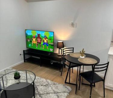 Southwest Calgary Apartment | Comfortable Guest Suite in Family-Friendly Calgary