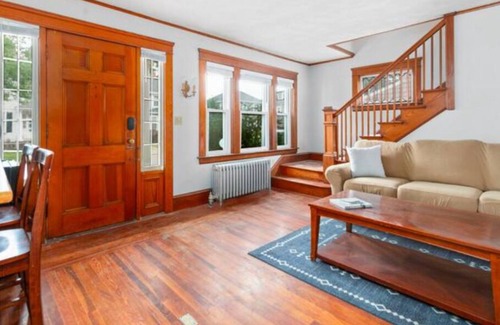 East Providence Apartment | Guest Suite in Family Neighborhood - 10 min to Providence