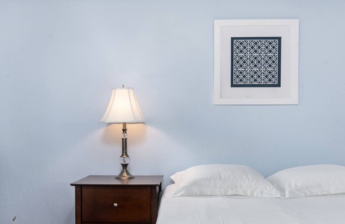 East Providence Apartment | Guest Suite in Family Neighborhood - 10 min to Providence