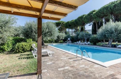 Passignano sul Trasimeno Apartment | GuestHost - La vita è bella, with pool & parking