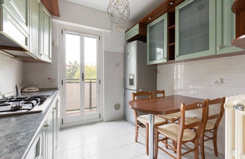 Gallaratese Apartment | Cozy Apartment x6 Near Bonola MM1 with Breakfast & Kitchen