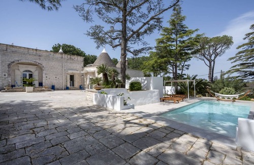 Selva di Fasano Apartment | GuestHost Borgo Lucia with pool - Trullo Dottato