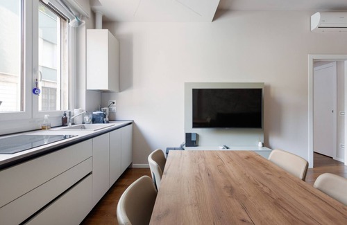 Bullona Apartment | Bright & Design Apt - M5 Jerusalem with Unique Amenities