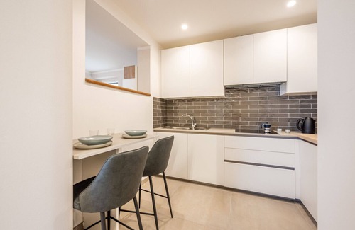 Luni Apartment | GuestHost - Mare Monti Apartment 7