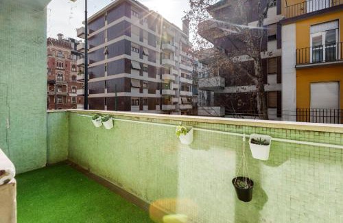 Cagnola Apartment | Budget-Friendly Sempione Modern Flat - Family Welcoming Stay