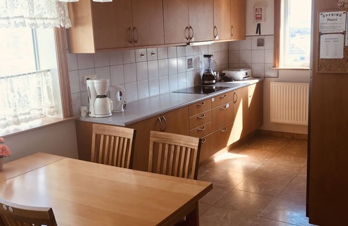 Vestmannaeyjar House | Guesthouse Árný: Family-Friendly Stay with Breakfast Included
