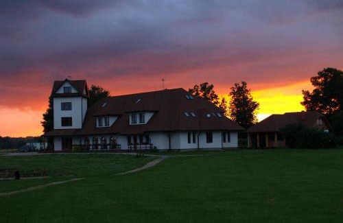 Birzgale Hotel | Experience Unmatched Comfort at Guesthouse Četri Vēji