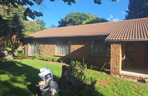 Dihlabeng Apartment | Guesthouse at Lucia