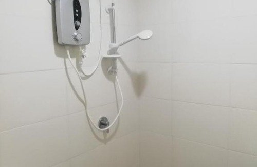 Seksyen 14 House | Comfortable Stay at Guesthouse in Shah Alam with Pool