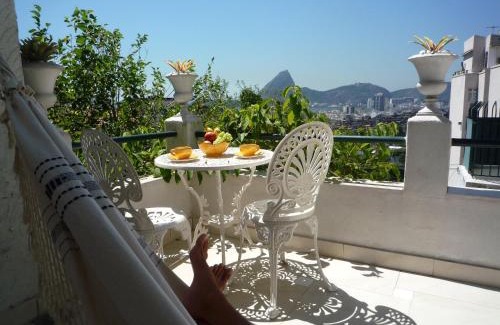 Santa Teresa Bed & Breakfast | Top-Rated Guesthouse Bianca with Delicious Breakfast Included