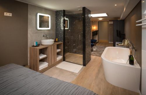 Hengelo Bed & Breakfast | Elegant Stay at B&B Centrum Hengelo with Breakfast Included