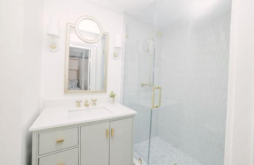 Cannonborough Elliotborough Apartment | Family-Friendly Guesthouse Charleston EAST 42 D Rated 9.5/10