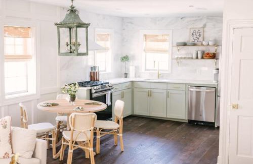 Cannonborough Elliotborough Apartment | Family-Friendly Guesthouse Charleston EAST 42 D Rated 9.5/10