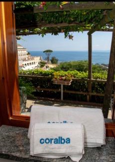 Casamicciola Terme House | Pet-Friendly Guesthouse Coralba with Top Review Score 9.7