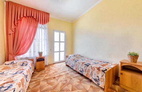 Kabardinka House | Guesthouse Damian: Family-Friendly Retreat with Pool Access