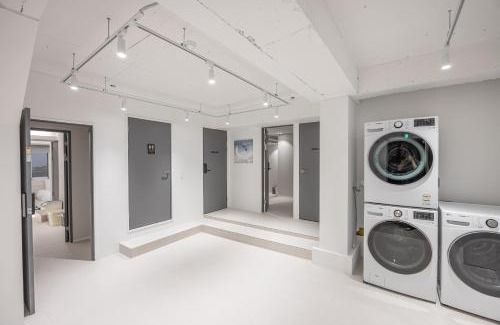 Jung-gu House | Family-Friendly Guesthouse Dear Moon with Kitchen Access