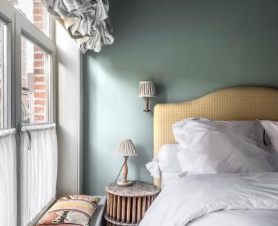 Historical Center Bruges Apartment | Discover Guesthouse Dijver: Your Tranquil Haven in Bruges