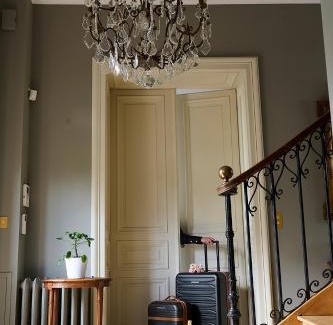Chigny-les-Roses Bed & Breakfast | Elegant Stay at Guesthouse Domaine du Chalet with Ocean View