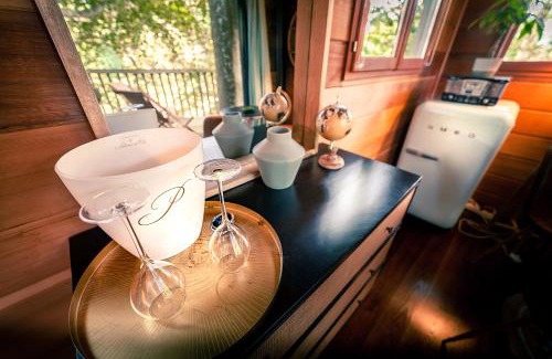 Chigny-les-Roses Bed & Breakfast | Elegant Stay at Guesthouse Domaine du Chalet with Ocean View