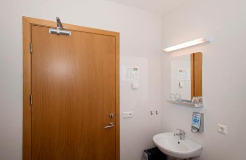 Sveitarfelagid Olfus House | Relax at Guesthouse Eldhestar with Spa and Hot Tub Access