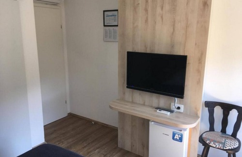 Jezerce House | Guesthouse Family Bosnic - Stylish Duplex Room with Balcony