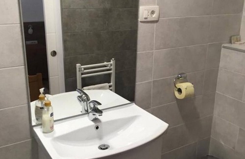 Jezerce House | Guesthouse Family Bosnic - Stylish Duplex Room with Balcony