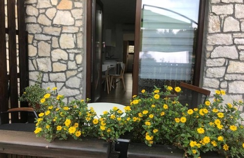 Jezerce Apartment | Family-Friendly Guesthouse Bosnic: Cozy One-Bedroom Retreat