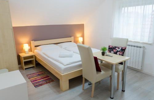 Seliste Dreznicko House | Highly Rated Guesthouse Franjkovic: Family-Friendly Retreat