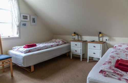 Isafjordur House | Guesthouse Ísafjördur - Gamla: Cozy Stay with Family Amenities