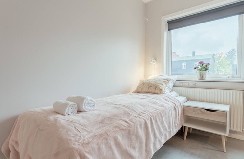 Torshavn House | Cozy Guesthouse in Tórshavn with Kitchen and Breakfast