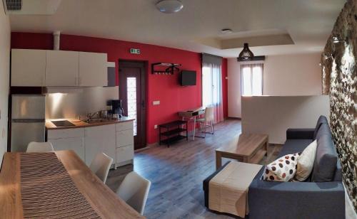 Kastraki House | Guesthouse Kastelia - Family-Friendly Retreat with Top Ratings