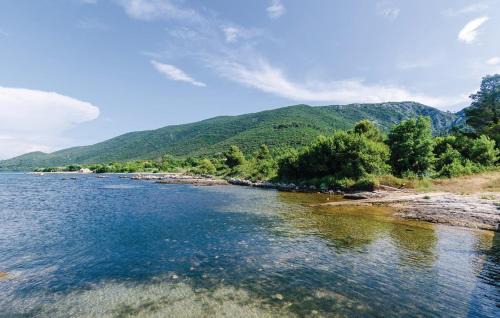 Ston House | Relax at Guesthouse Klara with Ocean Views & Breakfast