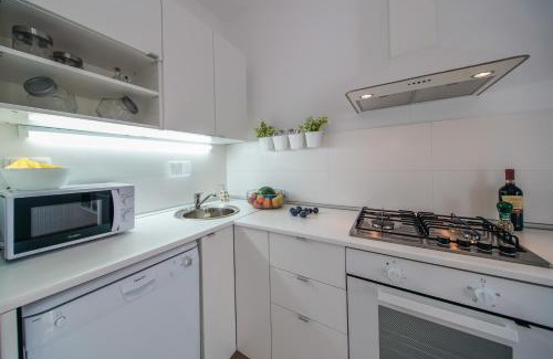 Ston House | Relax at Guesthouse Klara with Ocean Views & Breakfast