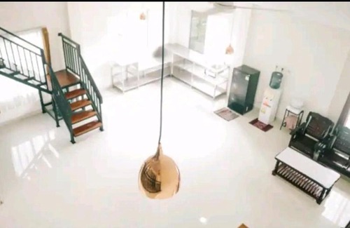 Singkawang House | Family-Friendly Stays at Guesthouse KMC for Budget Travelers