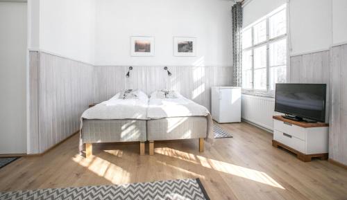 Ahmovaara House | Relaxing Retreat at Guesthouse Koli Freetime with Ocean Views