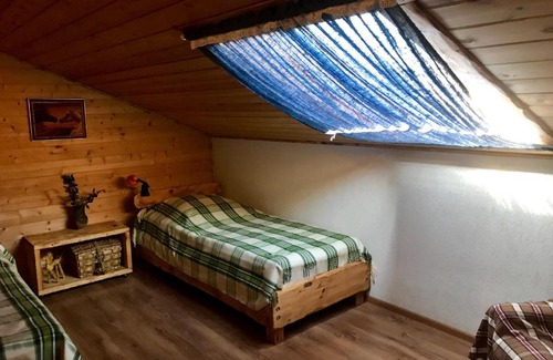 Loschininskoe House | Top-Rated Guesthouse Konny Dvor with Hot Tub & Breakfast