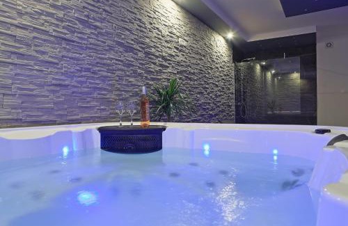 Brinje House | Relaxing Retreat at Guesthouse L&K SPA with Pool & Spa